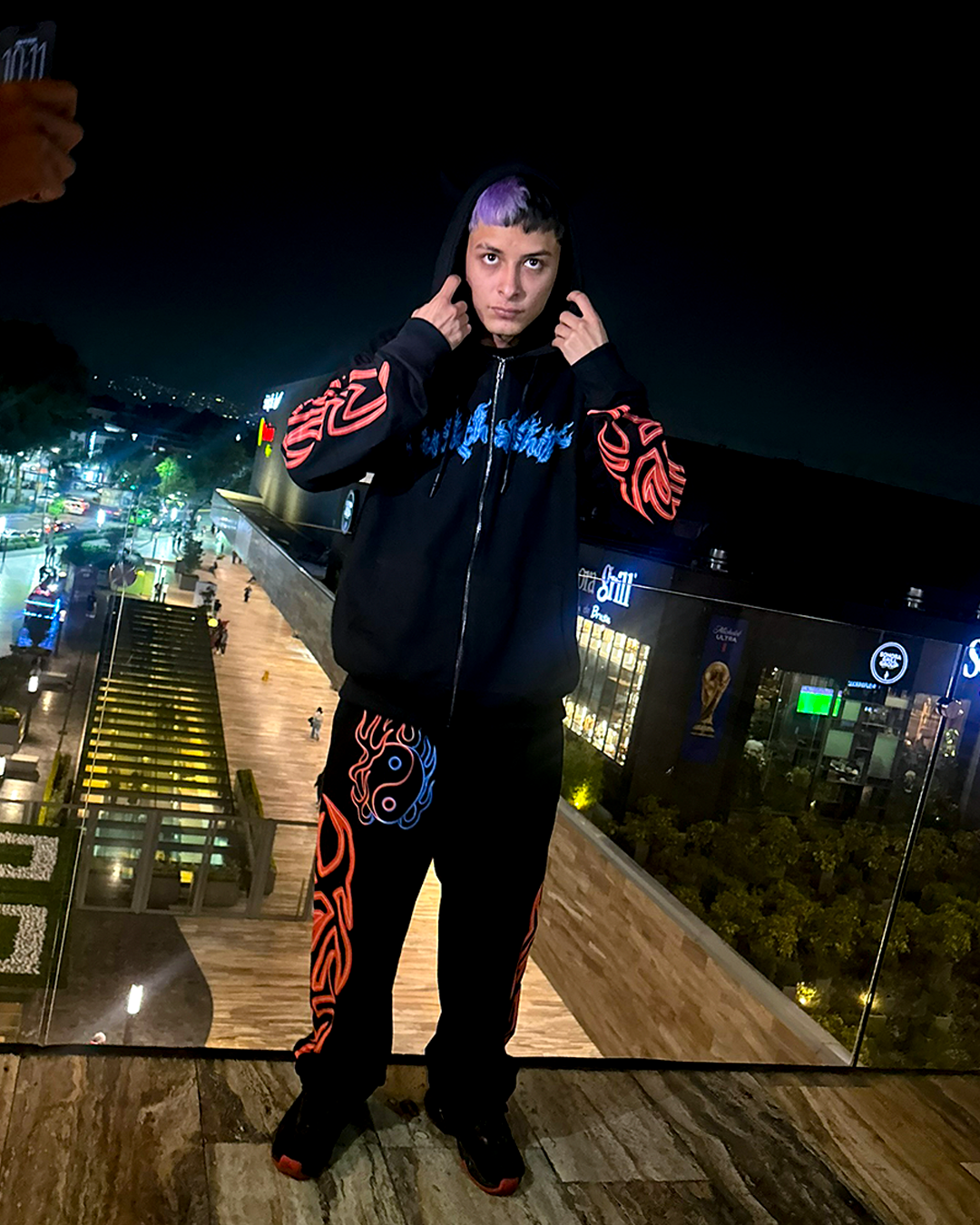 Hoodie Cierre Prime Con Cuernos Akai Heibi