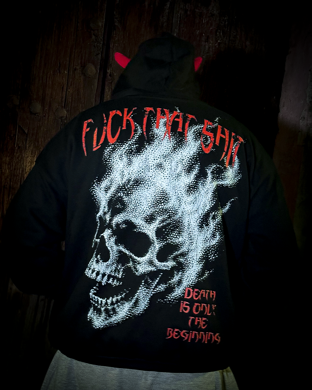 Hoodie Prime Con Cuernos BURNING SKULL
